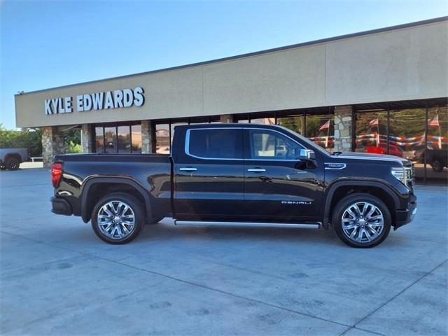 new 2025 GMC Sierra 1500 car, priced at $70,035