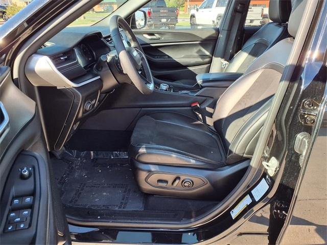 used 2024 Jeep Grand Cherokee L car, priced at $32,120