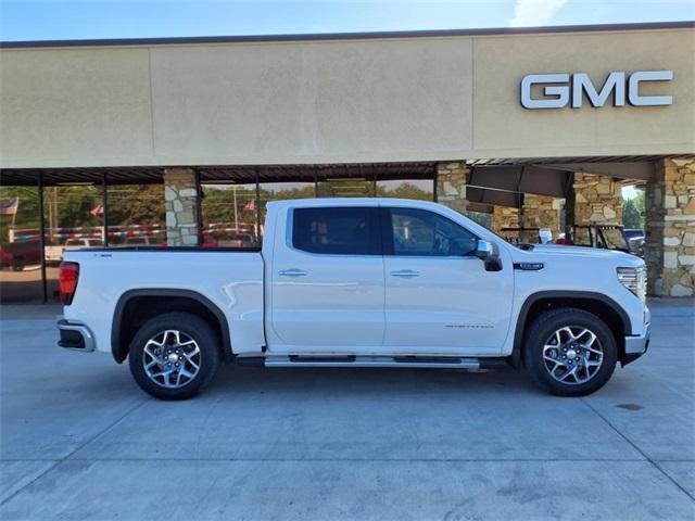 new 2025 GMC Sierra 1500 car, priced at $57,698