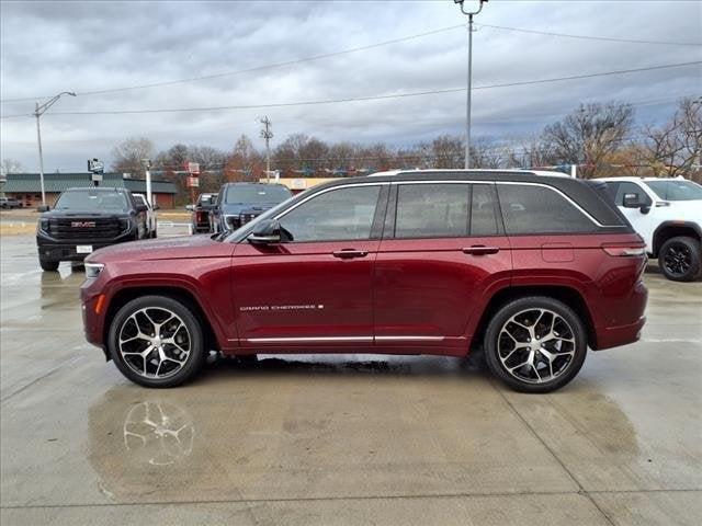 used 2022 Jeep Grand Cherokee car, priced at $41,800