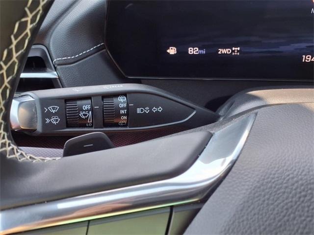 used 2024 Chevrolet Traverse car, priced at $49,900