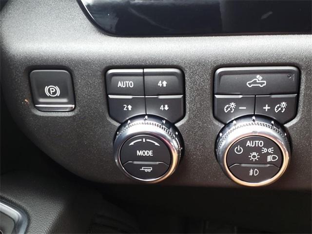 new 2025 GMC Sierra 1500 car, priced at $53,530