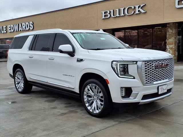 used 2022 GMC Yukon XL car, priced at $56,800