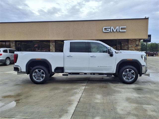 new 2026 GMC Sierra 2500 car, priced at $77,250
