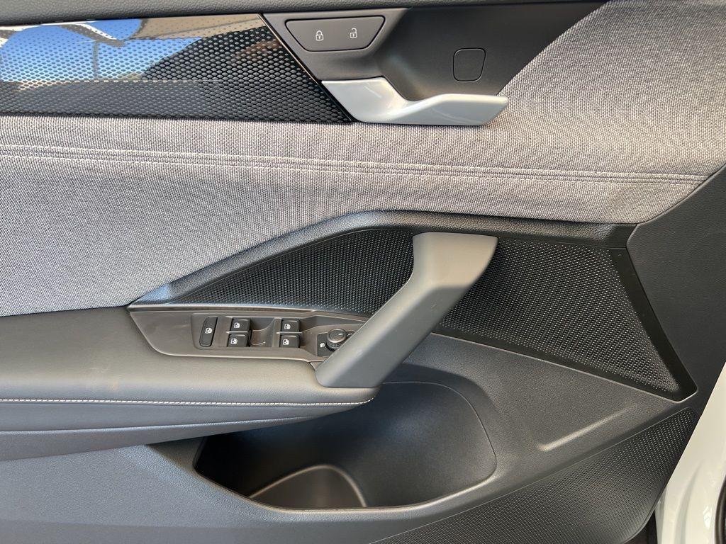 new 2025 Volkswagen Tiguan car, priced at $32,271