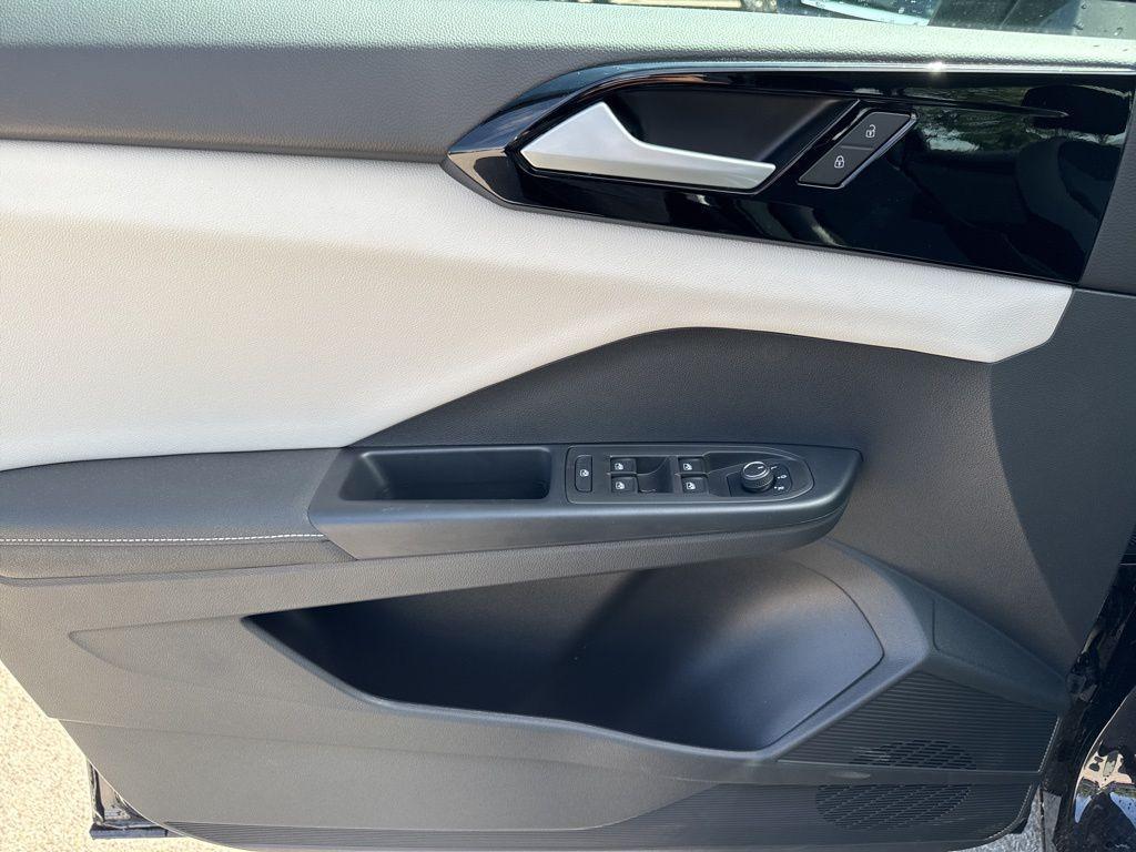 new 2025 Volkswagen Taos car, priced at $27,011