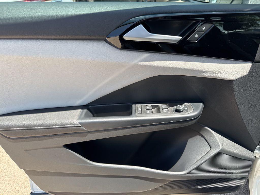 new 2025 Volkswagen Taos car, priced at $27,511