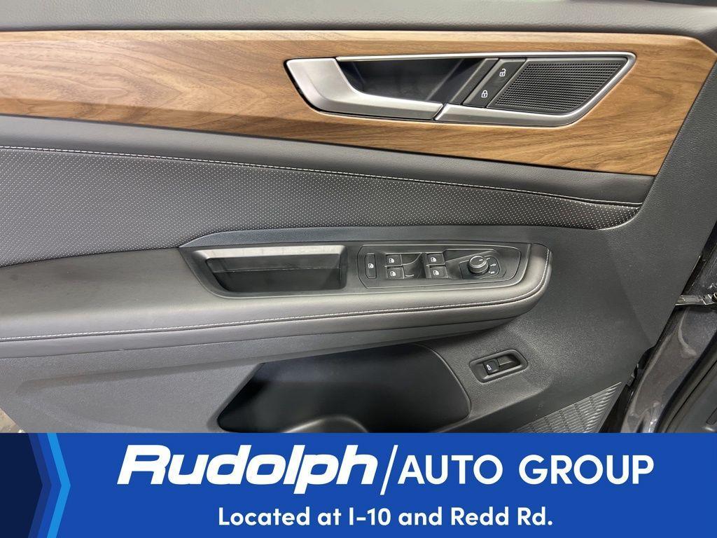 used 2025 Volkswagen Atlas car, priced at $44,995
