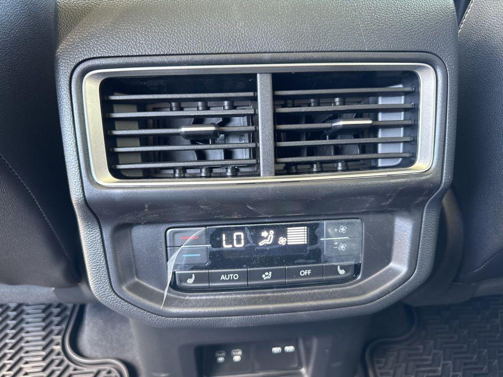new 2025 Volkswagen Atlas car, priced at $56,808