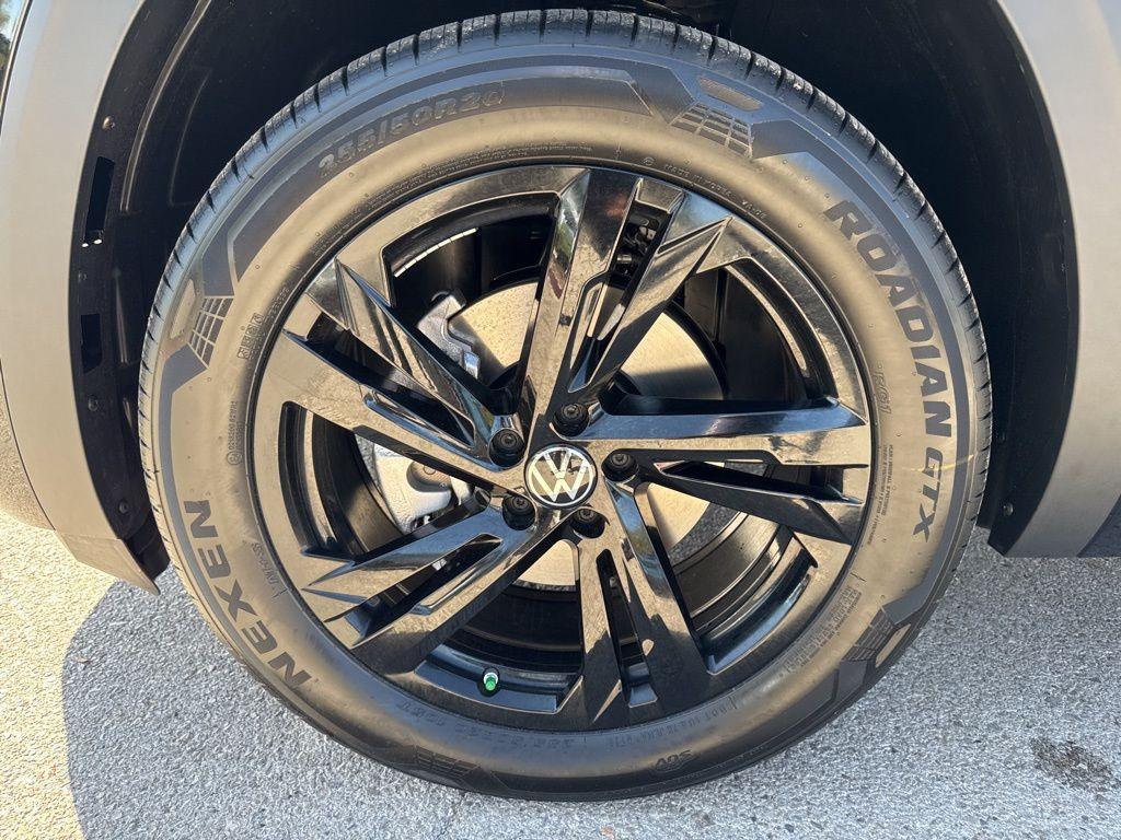 new 2026 Volkswagen Atlas Cross Sport car, priced at $53,130