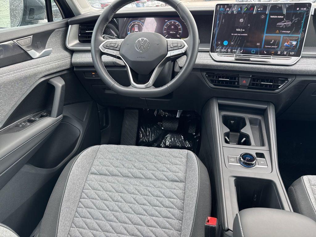 new 2025 Volkswagen Tiguan car, priced at $32,008