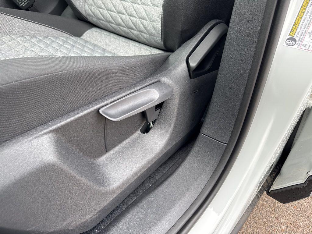 new 2025 Volkswagen Tiguan car, priced at $32,008