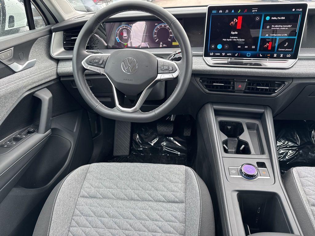 new 2025 Volkswagen Tiguan car, priced at $32,008