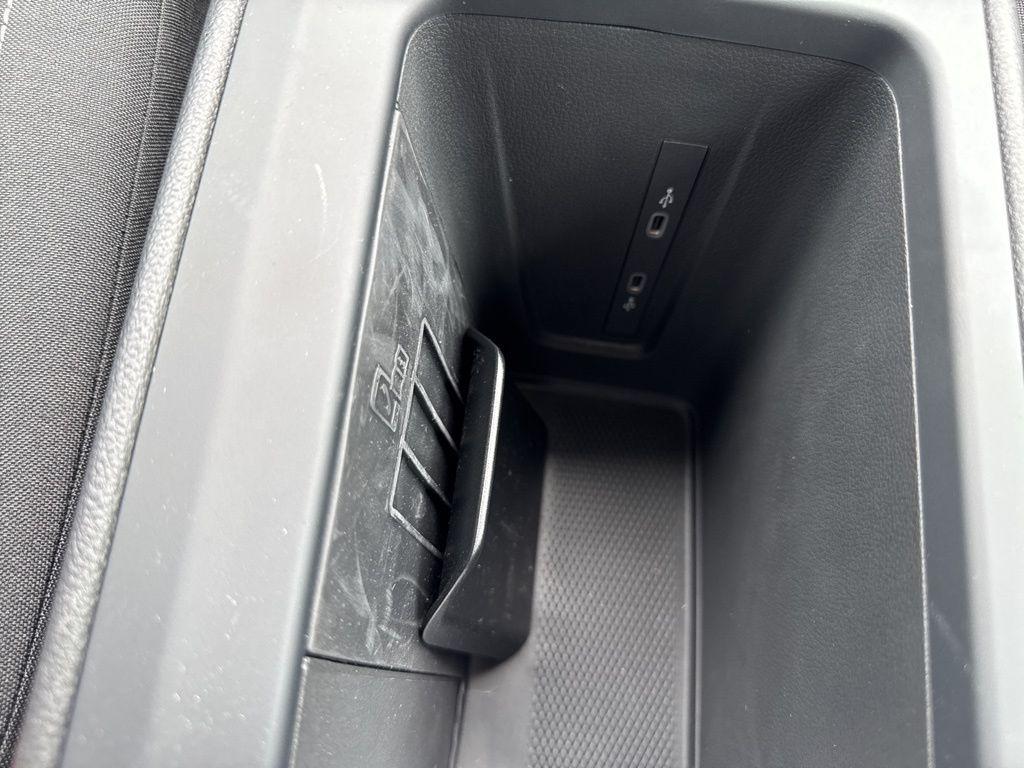 new 2025 Volkswagen Tiguan car, priced at $32,008