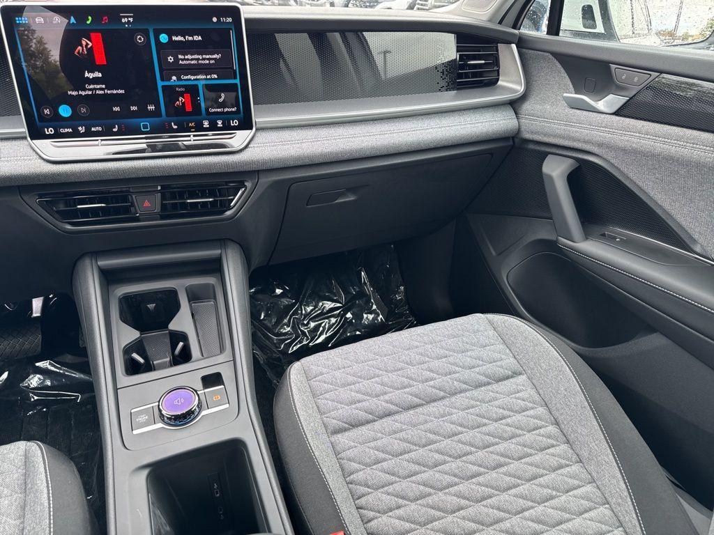 new 2025 Volkswagen Tiguan car, priced at $32,008