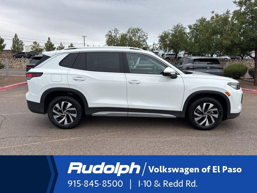 new 2025 Volkswagen Tiguan car, priced at $32,008