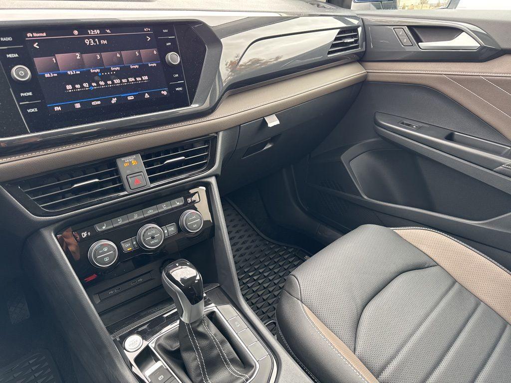 new 2024 Volkswagen Taos car, priced at $33,899