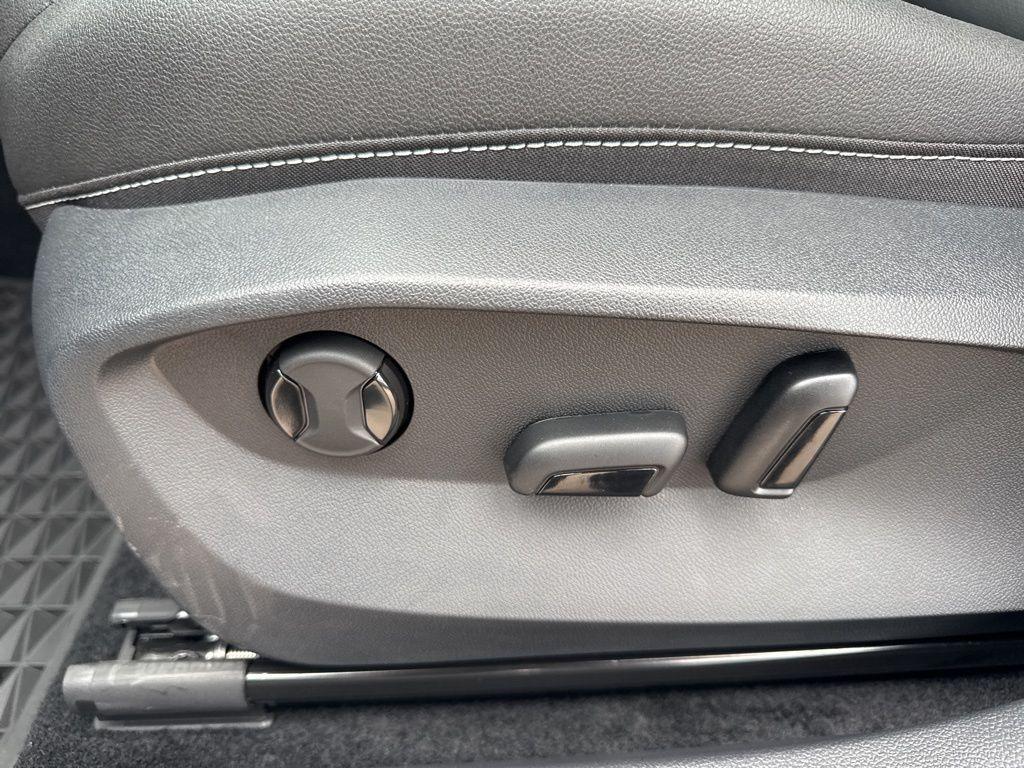 new 2024 Volkswagen Taos car, priced at $33,899