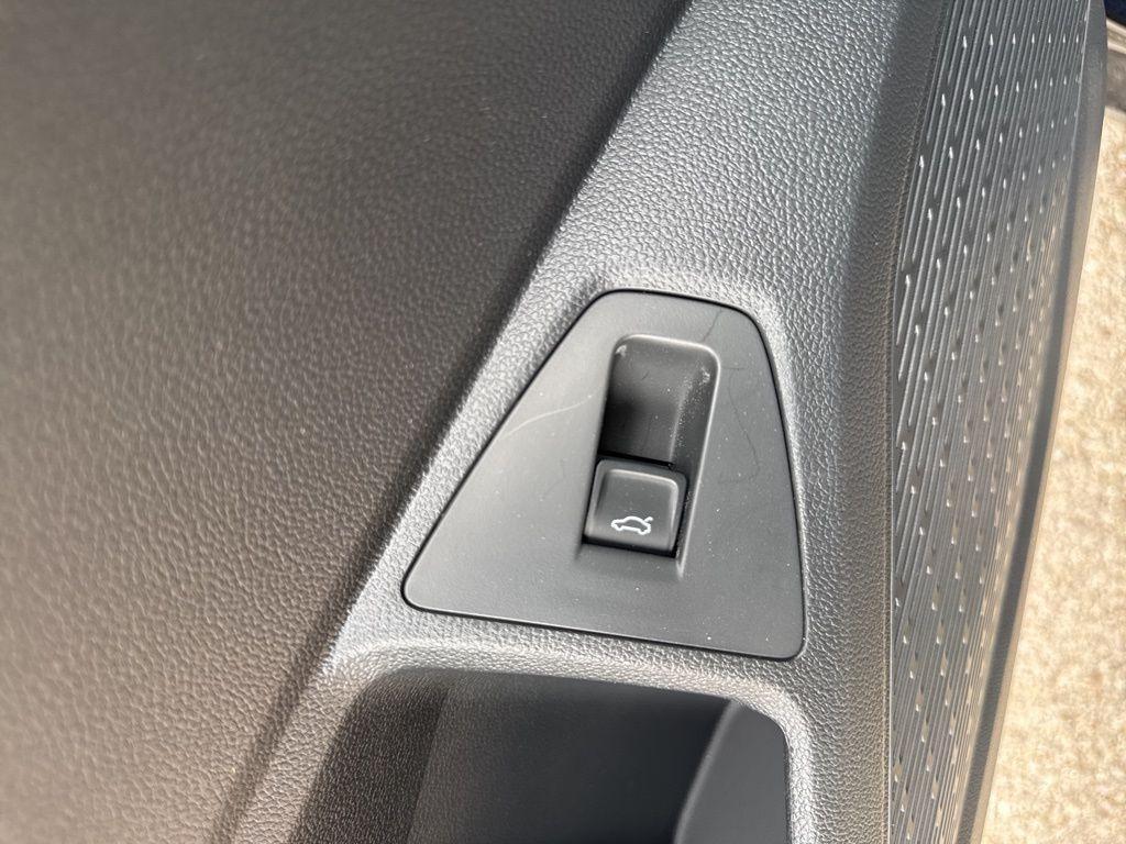 new 2025 Volkswagen Jetta car, priced at $28,661