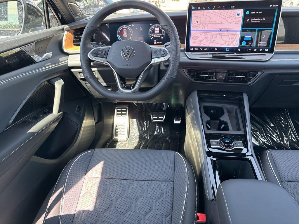 new 2025 Volkswagen Tiguan car, priced at $42,176
