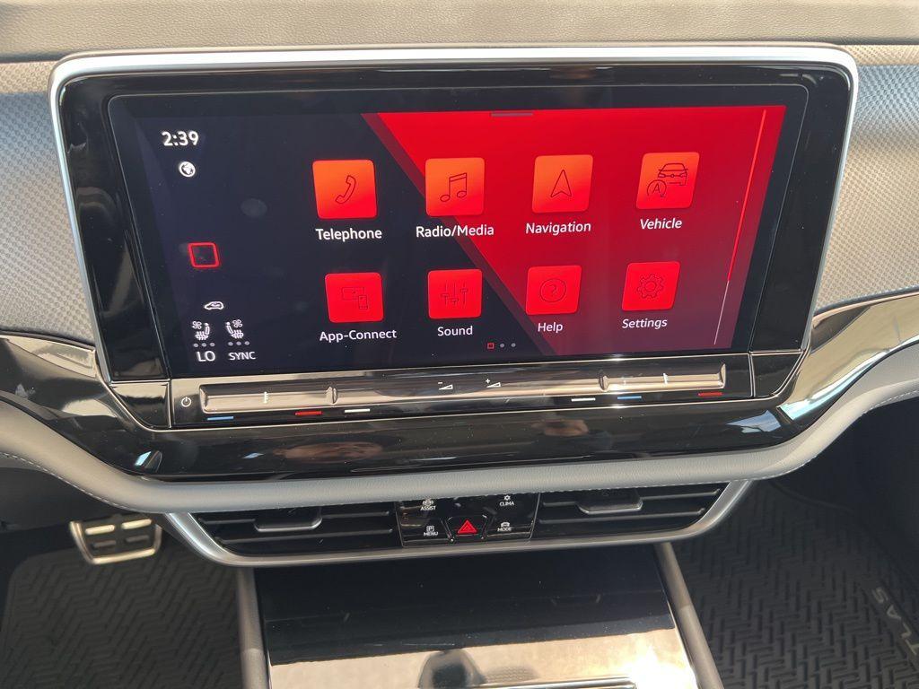 new 2025 Volkswagen Atlas car, priced at $49,531