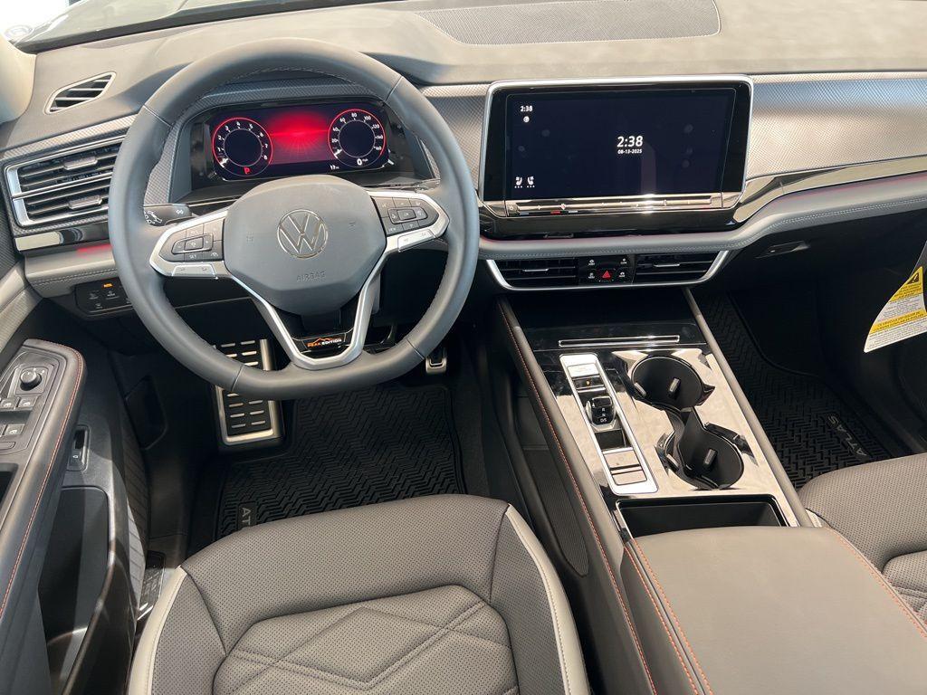 new 2025 Volkswagen Atlas car, priced at $49,531