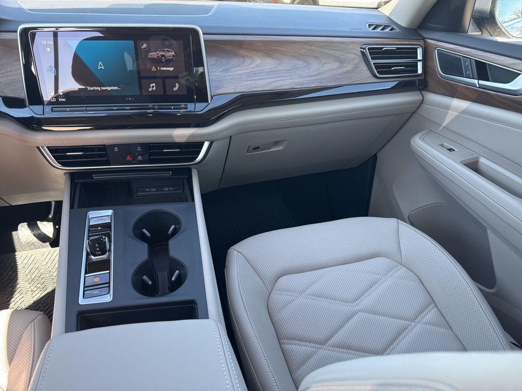 new 2025 Volkswagen Atlas car, priced at $42,737