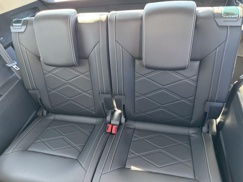 new 2026 Volkswagen Atlas car, priced at $49,530