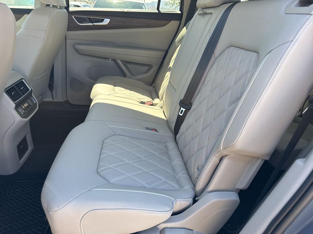 new 2026 Volkswagen Atlas car, priced at $57,591