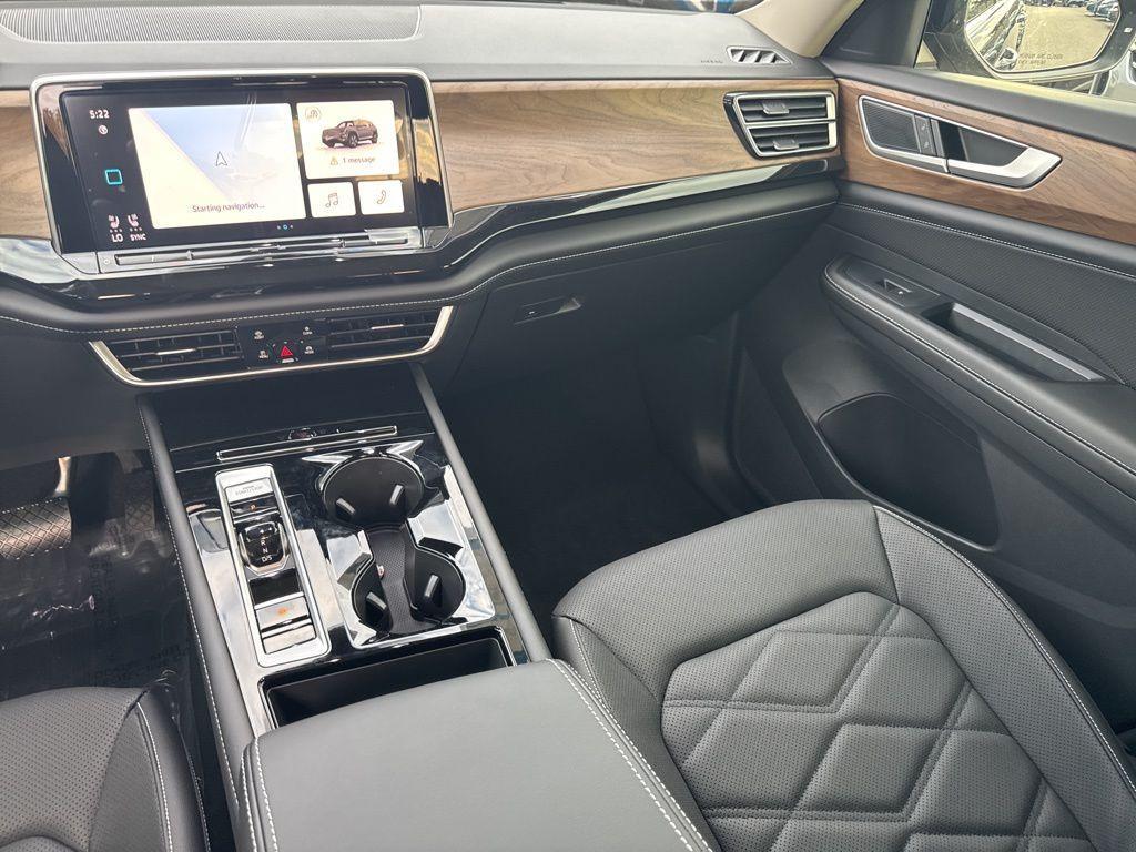 new 2026 Volkswagen Atlas car, priced at $49,670