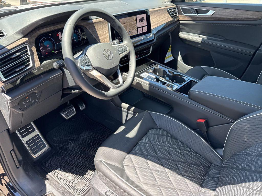 new 2025 Volkswagen Atlas car, priced at $57,048
