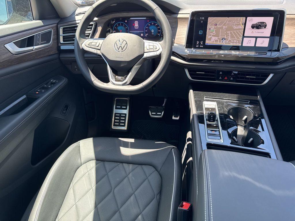 new 2025 Volkswagen Atlas car, priced at $57,048