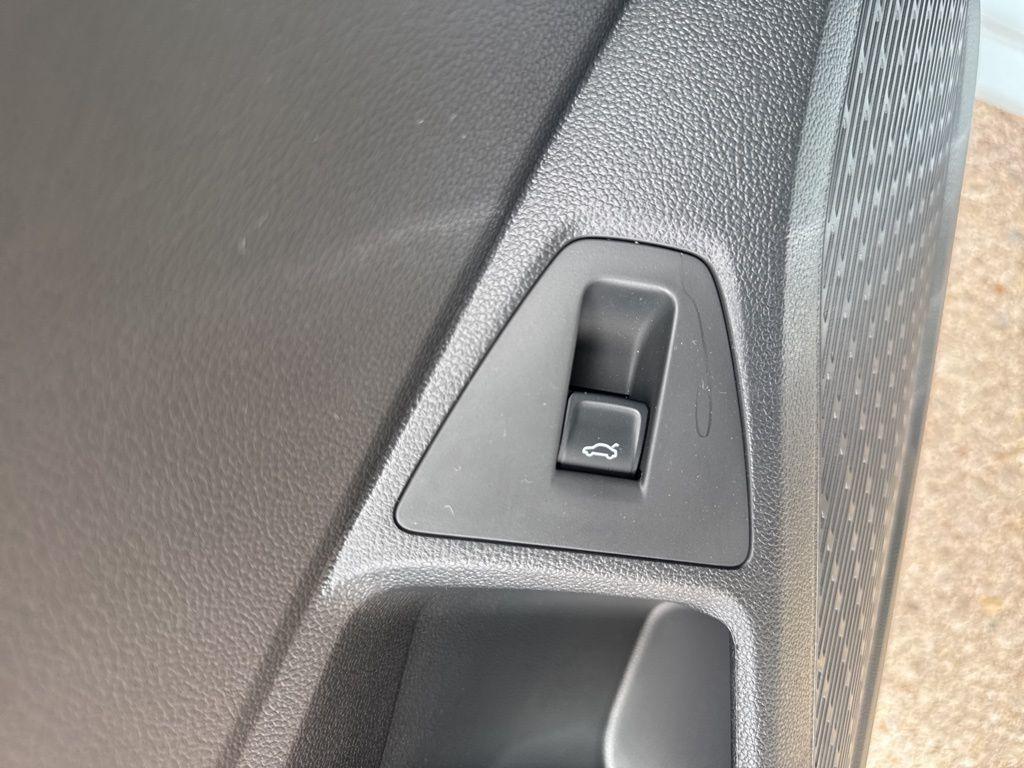new 2025 Volkswagen Jetta car, priced at $29,121
