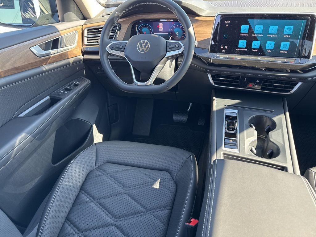 new 2025 Volkswagen Atlas car, priced at $41,238