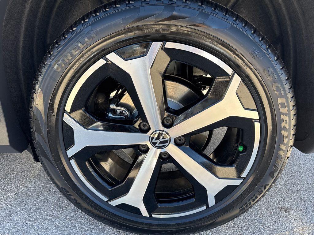 new 2026 Volkswagen Tiguan car, priced at $36,881