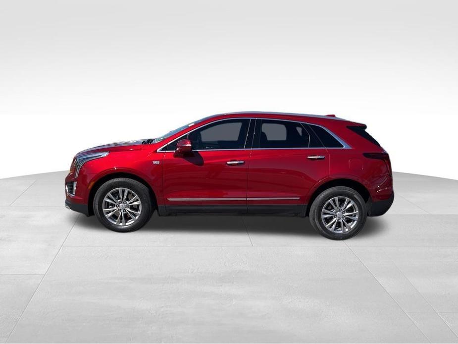 used 2022 Cadillac XT5 car, priced at $33,456