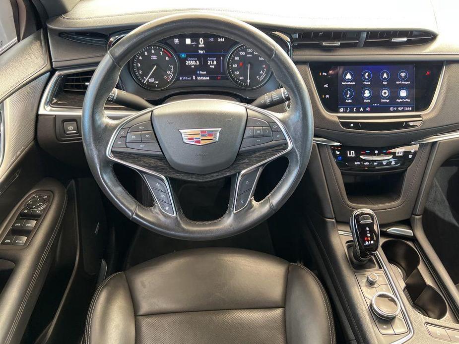 used 2022 Cadillac XT5 car, priced at $30,900