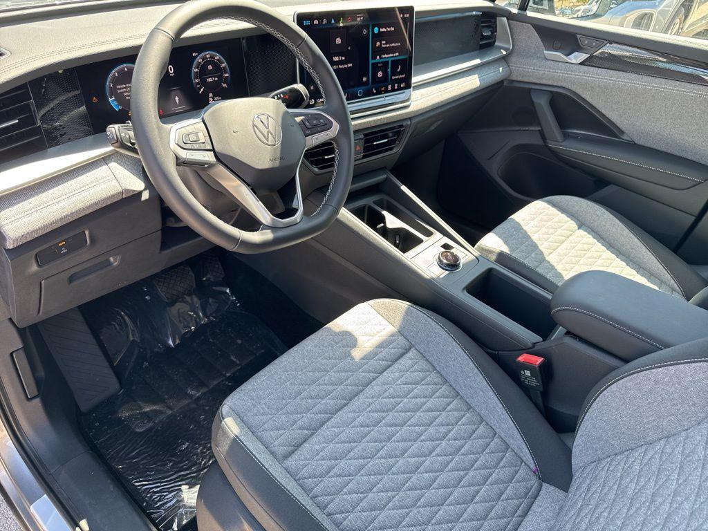 new 2025 Volkswagen Tiguan car, priced at $32,271