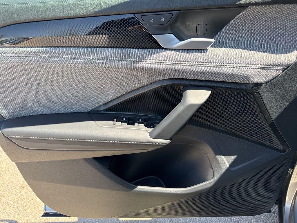 new 2025 Volkswagen Tiguan car, priced at $32,271