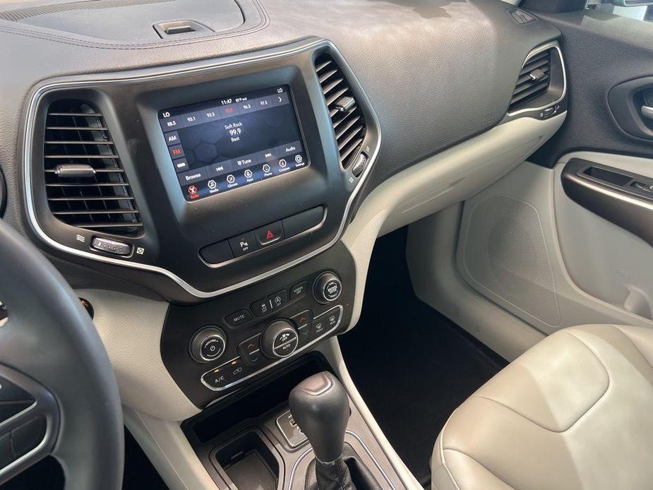 used 2020 Jeep Cherokee car, priced at $17,329