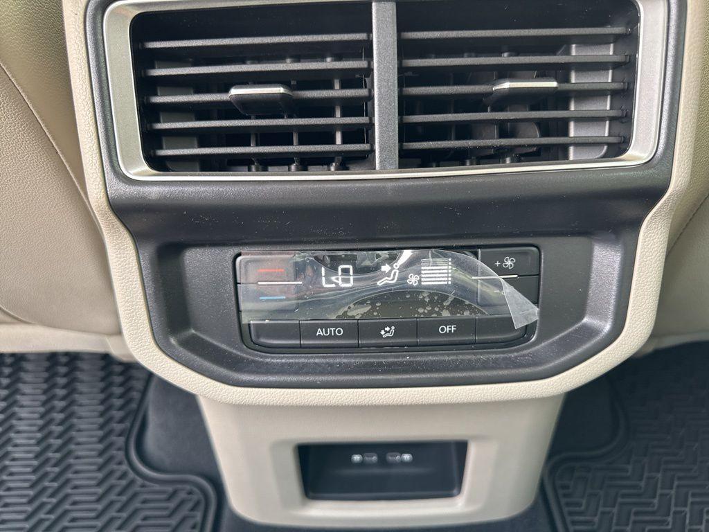 new 2025 Volkswagen Atlas car, priced at $40,713
