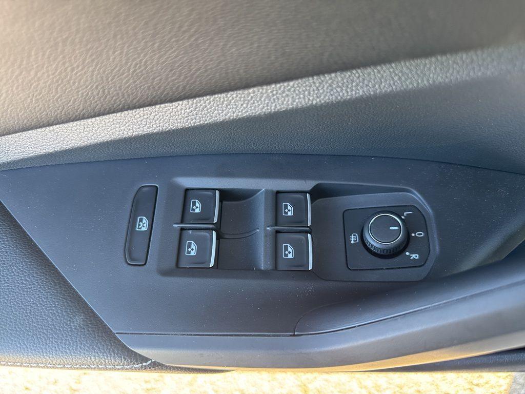 new 2025 Volkswagen Jetta car, priced at $24,524