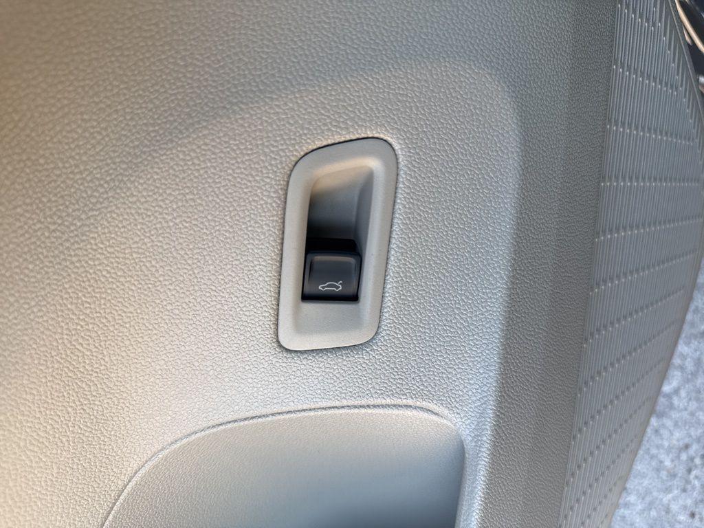 new 2026 Volkswagen Atlas car, priced at $49,503