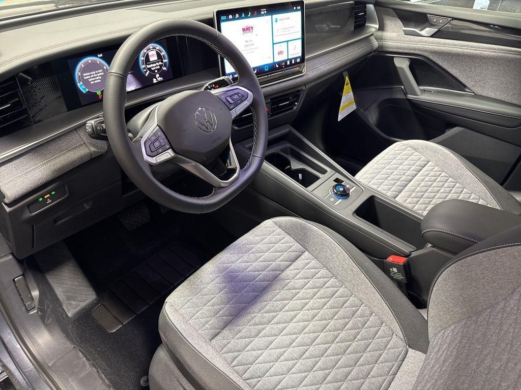 new 2025 Volkswagen Tiguan car, priced at $32,772