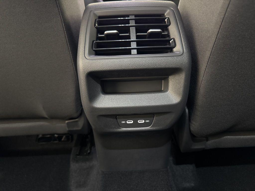 new 2025 Volkswagen Tiguan car, priced at $32,772