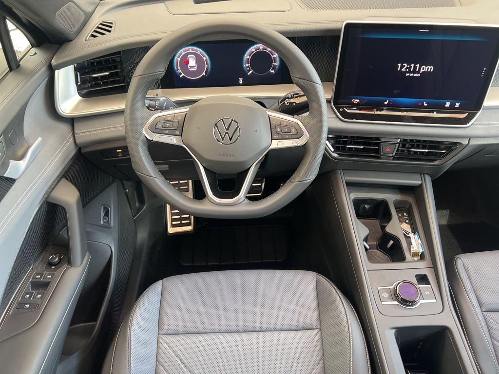 new 2025 Volkswagen Tiguan car, priced at $38,636