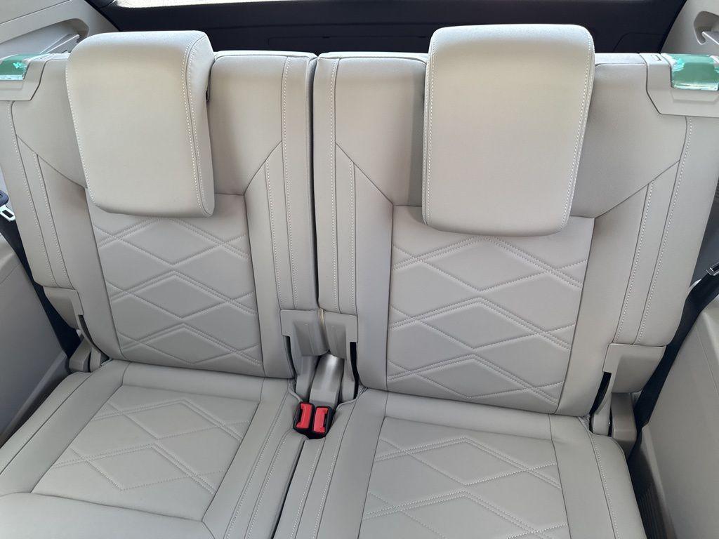 new 2025 Volkswagen Atlas car, priced at $43,032