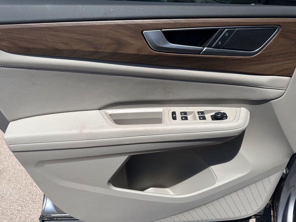 new 2025 Volkswagen Atlas car, priced at $43,032