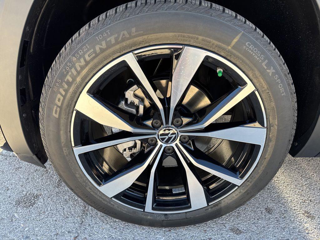 new 2026 Volkswagen Atlas car, priced at $57,656