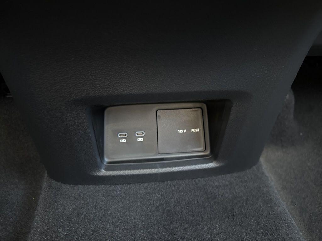 new 2026 Volkswagen Atlas car, priced at $57,656